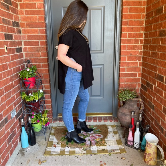 Sweater - Picture 6 of 17